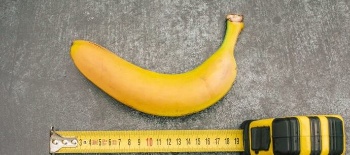 penis measurement on the example of a banana